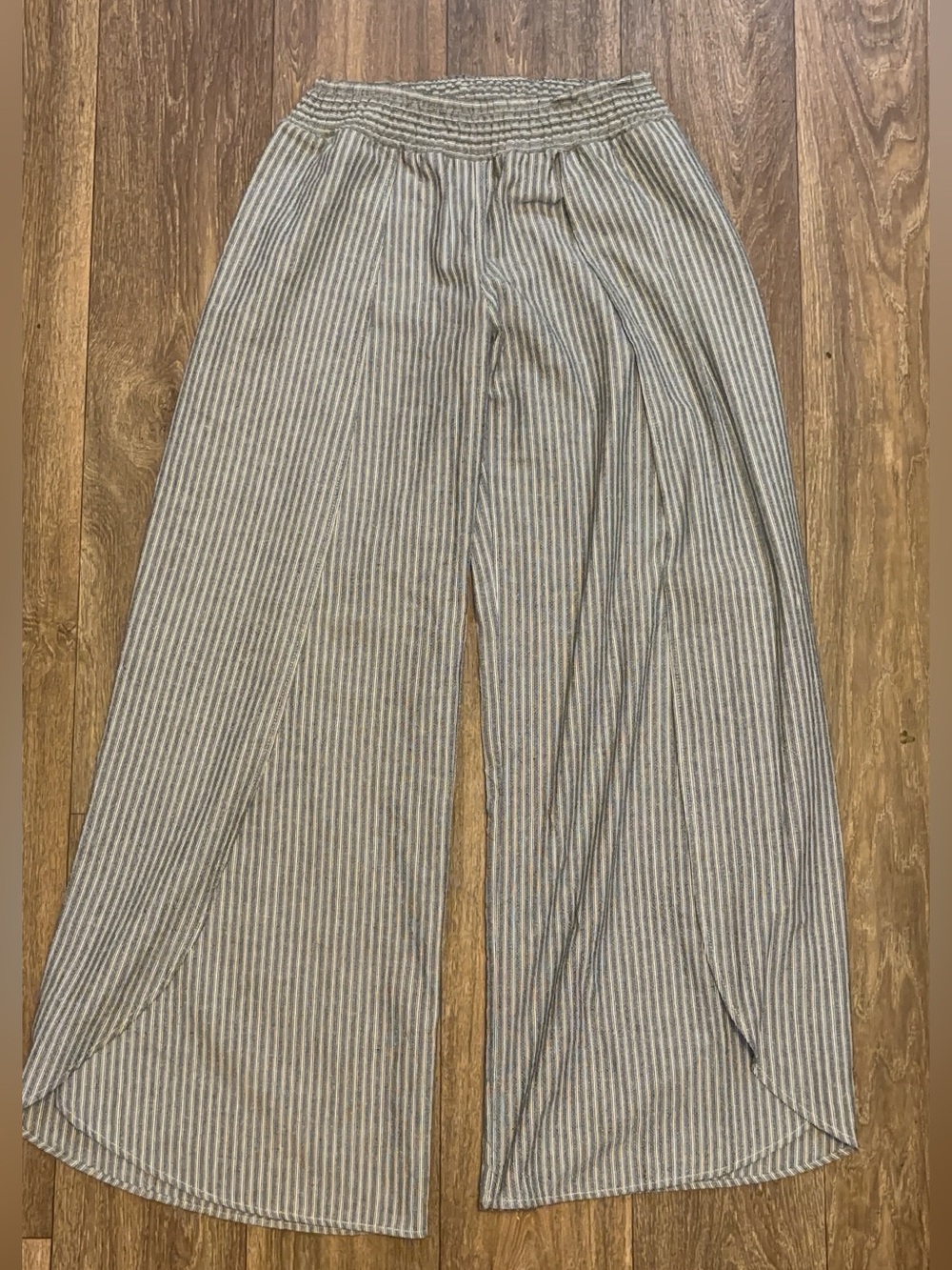 Bobi Los Angeles Split Front Pants.